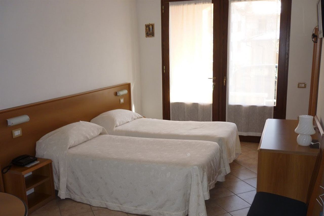 Hotel Breglia Lake Como Exteriör bild